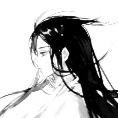 隆胸24年后乳房抽出2400ml黄色液体